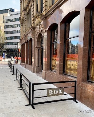 Box Bar