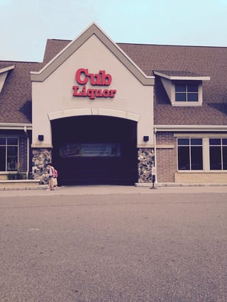 Cub Liquor - Roseville