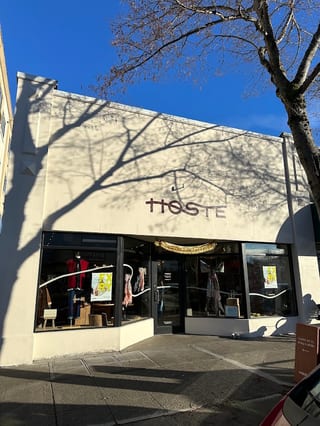 Hoste