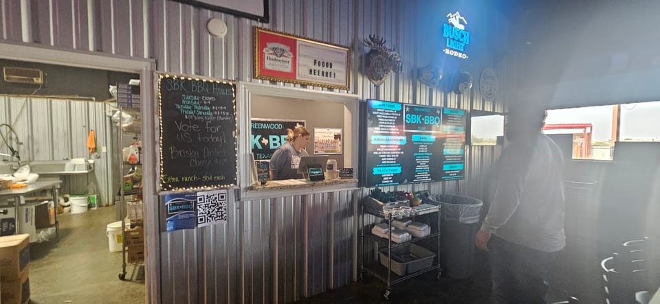 Roosters Icehouse
