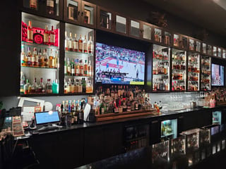 Churchills On Cherry