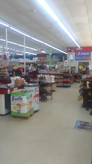 Quadro Supermarket-closed