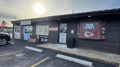 CORNER LIQUOR STORE
