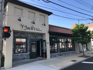 Jacks Bar & Restaurant