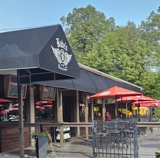 Babes Sports Bar & Grill
