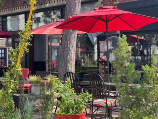 Ashtens Restaurant