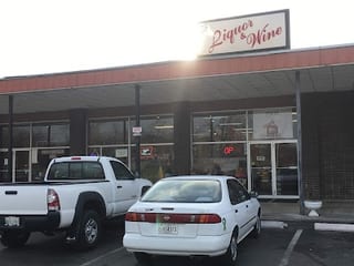 Lizz Wine & Spirits
