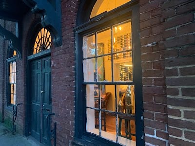 Tavern At Rainbow Row
