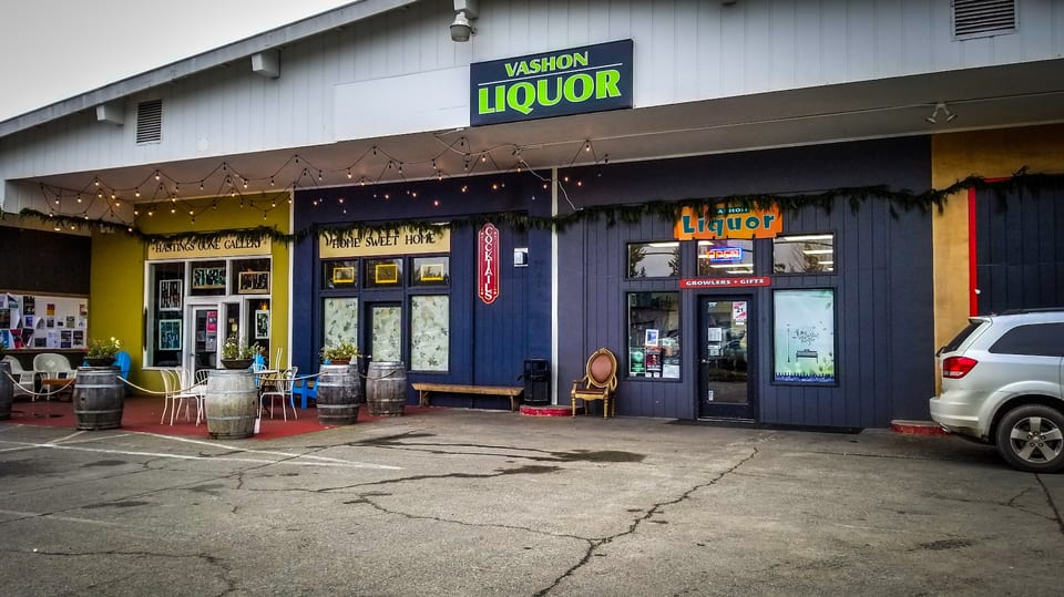 Vashon Liquor Store