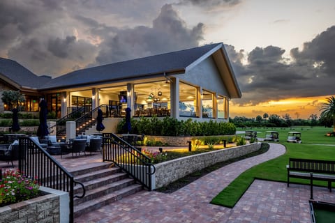 Vines Country Club