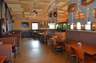 Hanks Smokehouse & Deli