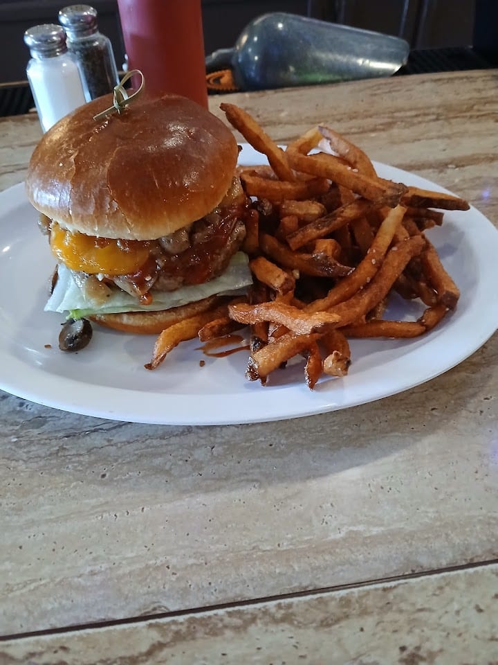 Austins Community Tavern