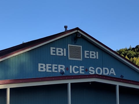 Eddys Beverage