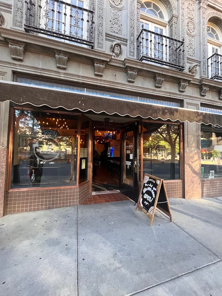 Unbranded Tavern & Kitchen