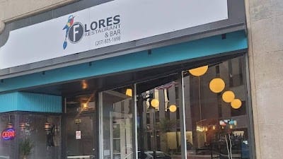 Flores Restaurant & Bar