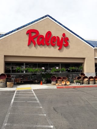Raleys (Manteca) - 002500311