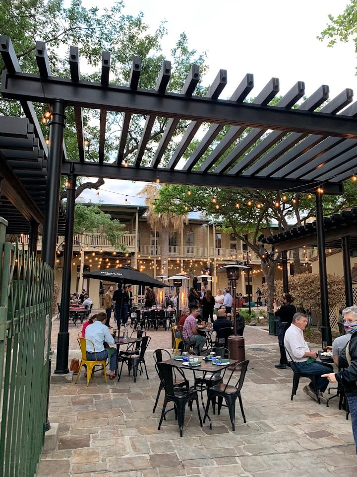 La Cantina