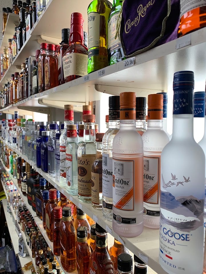 Pequot Wine & Spirits