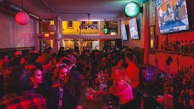 The Midwestern On Main St