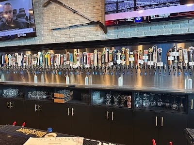 Ozys Tavern