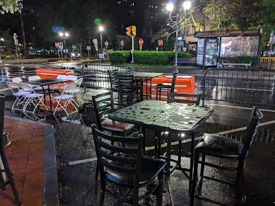 Brickhouse Bar & Grill