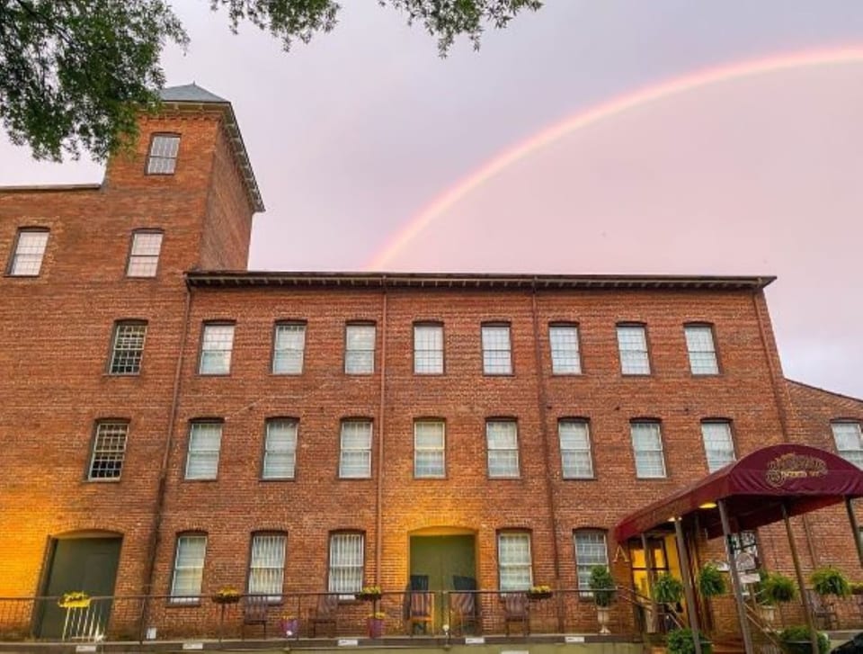 Historic Brookstown Inn