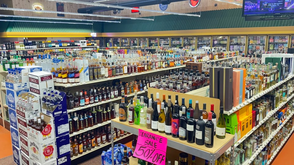 287 Liquor and Smoke