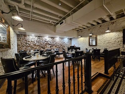 Vics River Grill