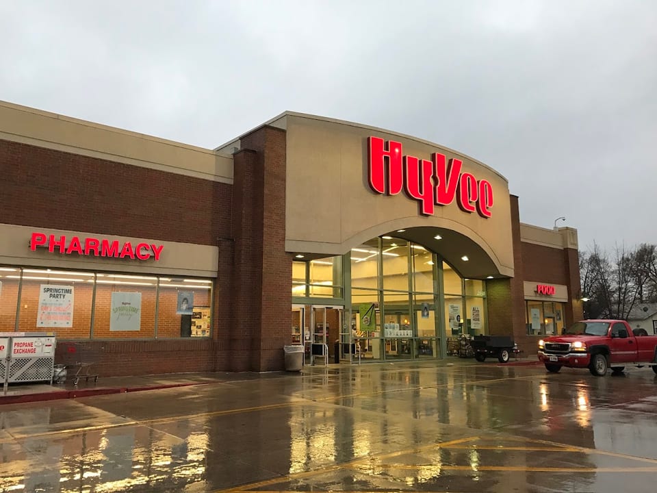 Hy-Vee Galesburg - Main #1216