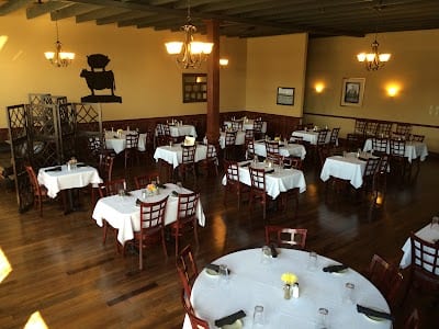 Black Cow Fat Pig Pub & Steak Rest