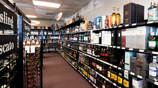 Kickingbird Plaza Wine