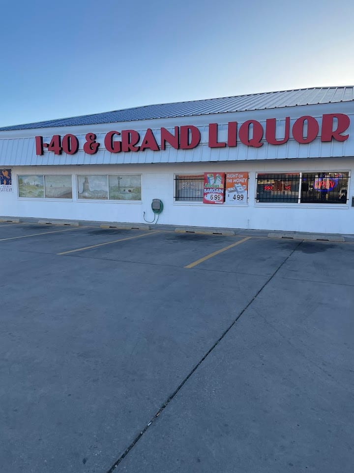 I 40 & Grand Liquor