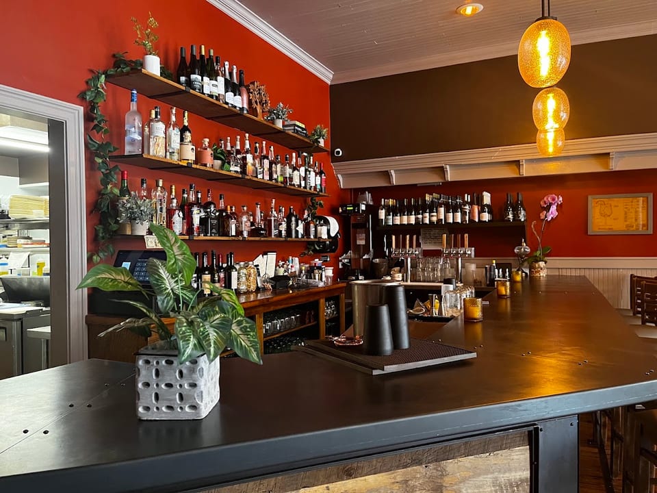 Fm Eatery