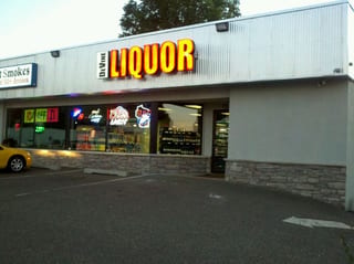 Devine Liquors / River Falls