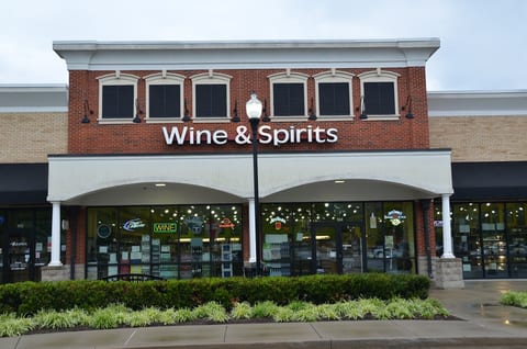 Case Selects Wines & Spirits