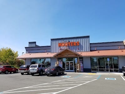 Hooters #37011