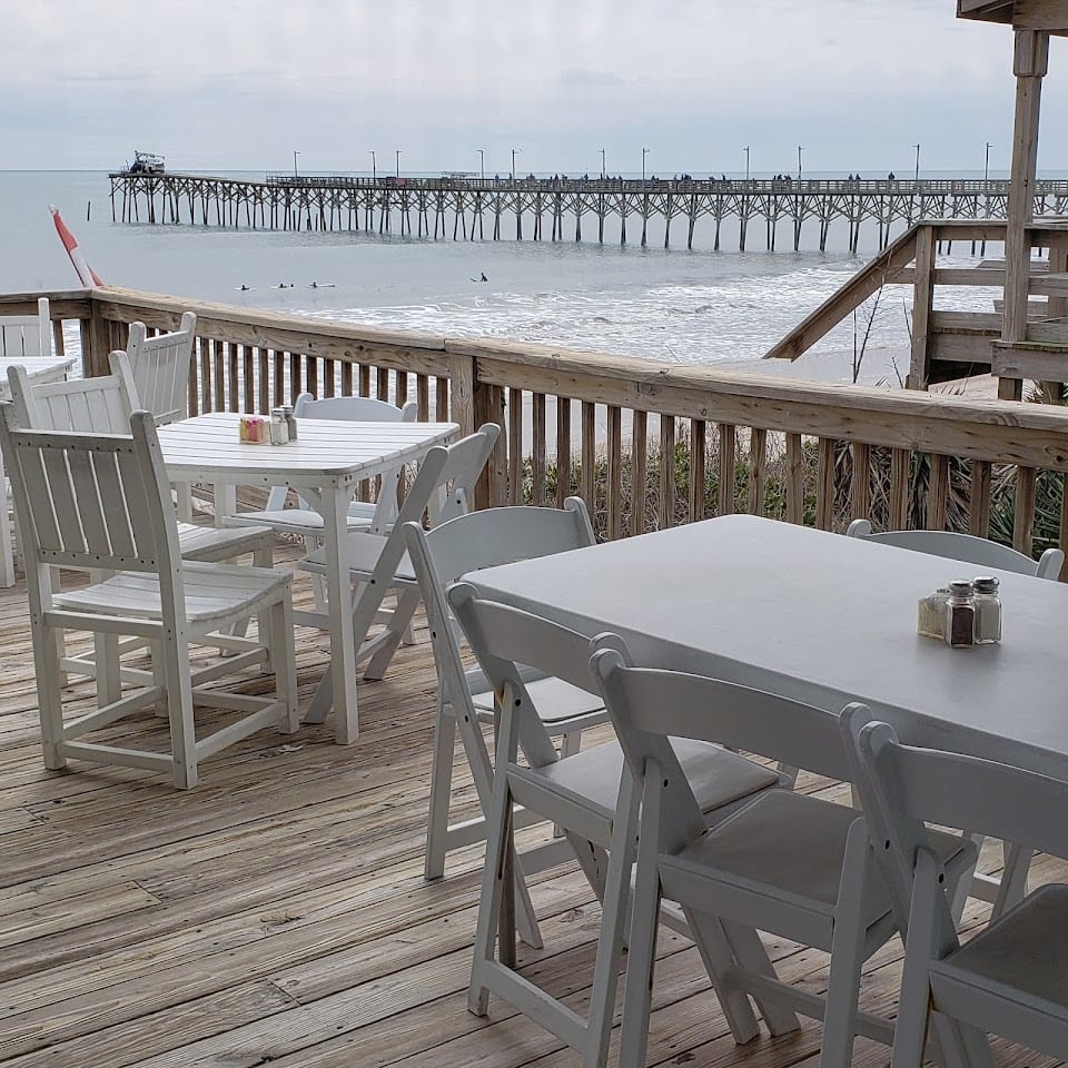 Daddy Macs Beach Grille
