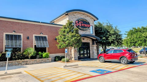 54th Street Restaurant & Drafthouse