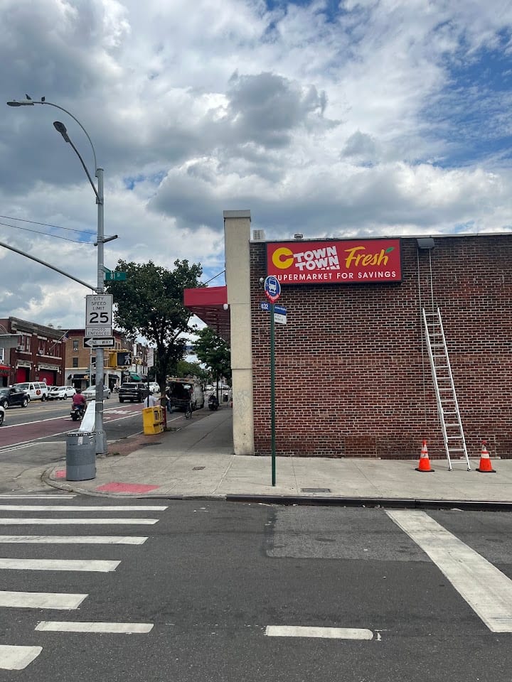 C Town Supermarket