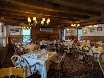 Bay Pony Inn
