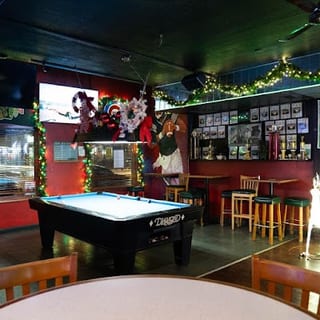 Mullen' Bar & Grill