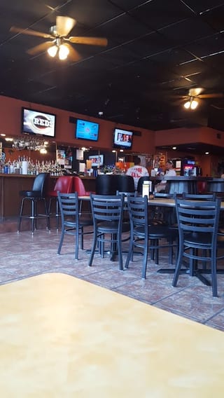Hanks Mt Carmel Pub