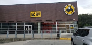Buffalo Wild Wings Gril #801