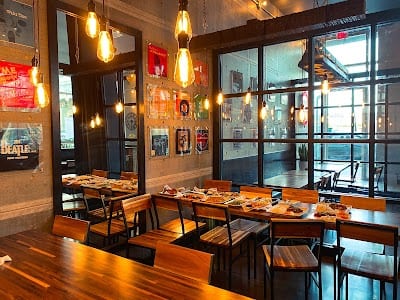 Momo Chicken & Grill
