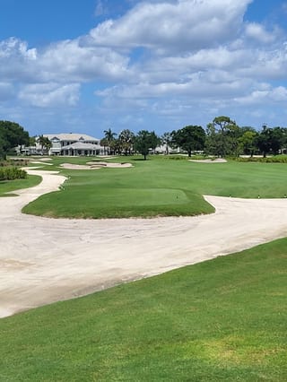 Highland Woods Golf & Country Club