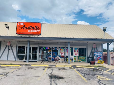 The Austinite Market - Greystone