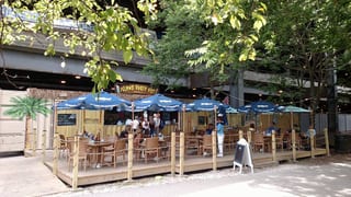Island Party Hut