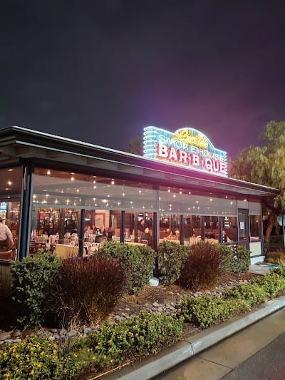 Lucilles Smokehouse Bar B Que