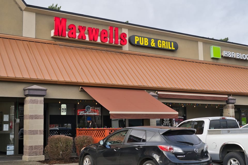 Maxwells Pub & Grill