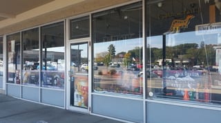 20 Mall Wine and Liquors
